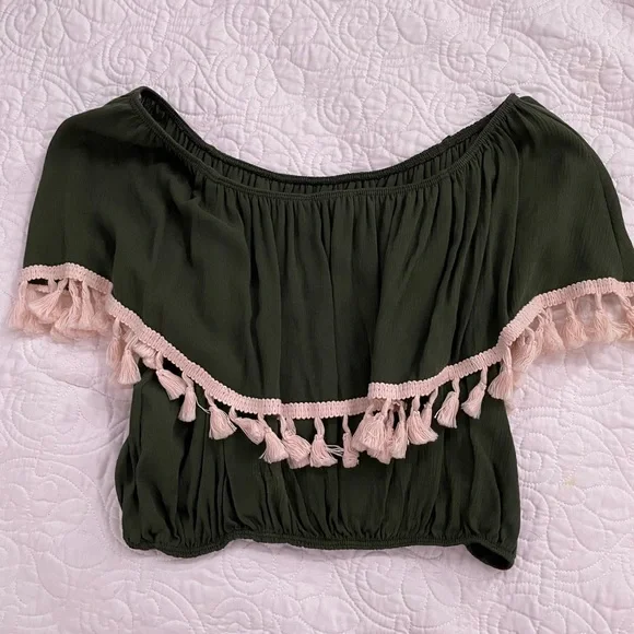 Off the Shoulder Top - Picture 1 of 4